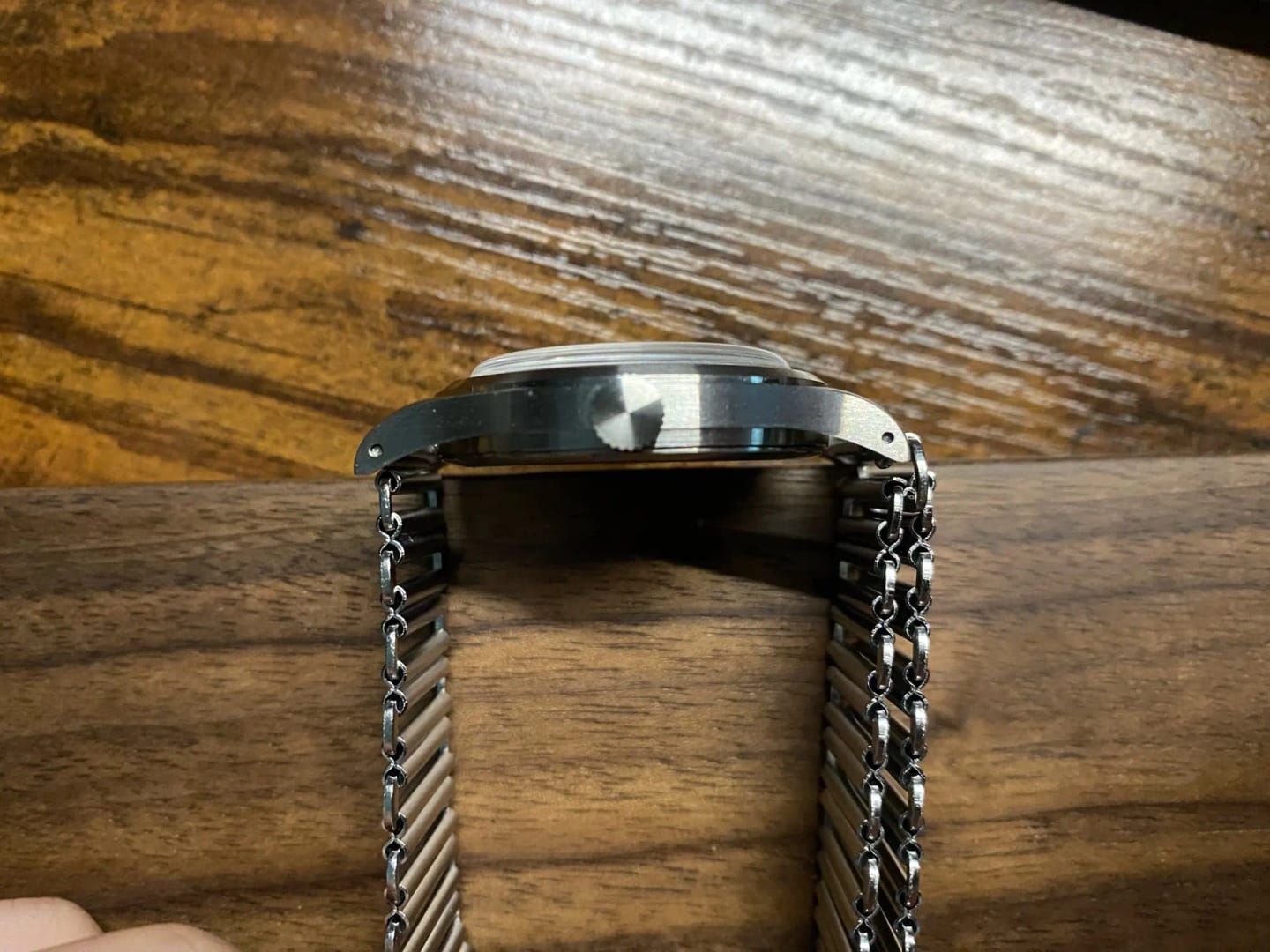 Customer photo review of Garmin 18/20/22mm Quick Release Vintage Ladder Link Steel Bracelet