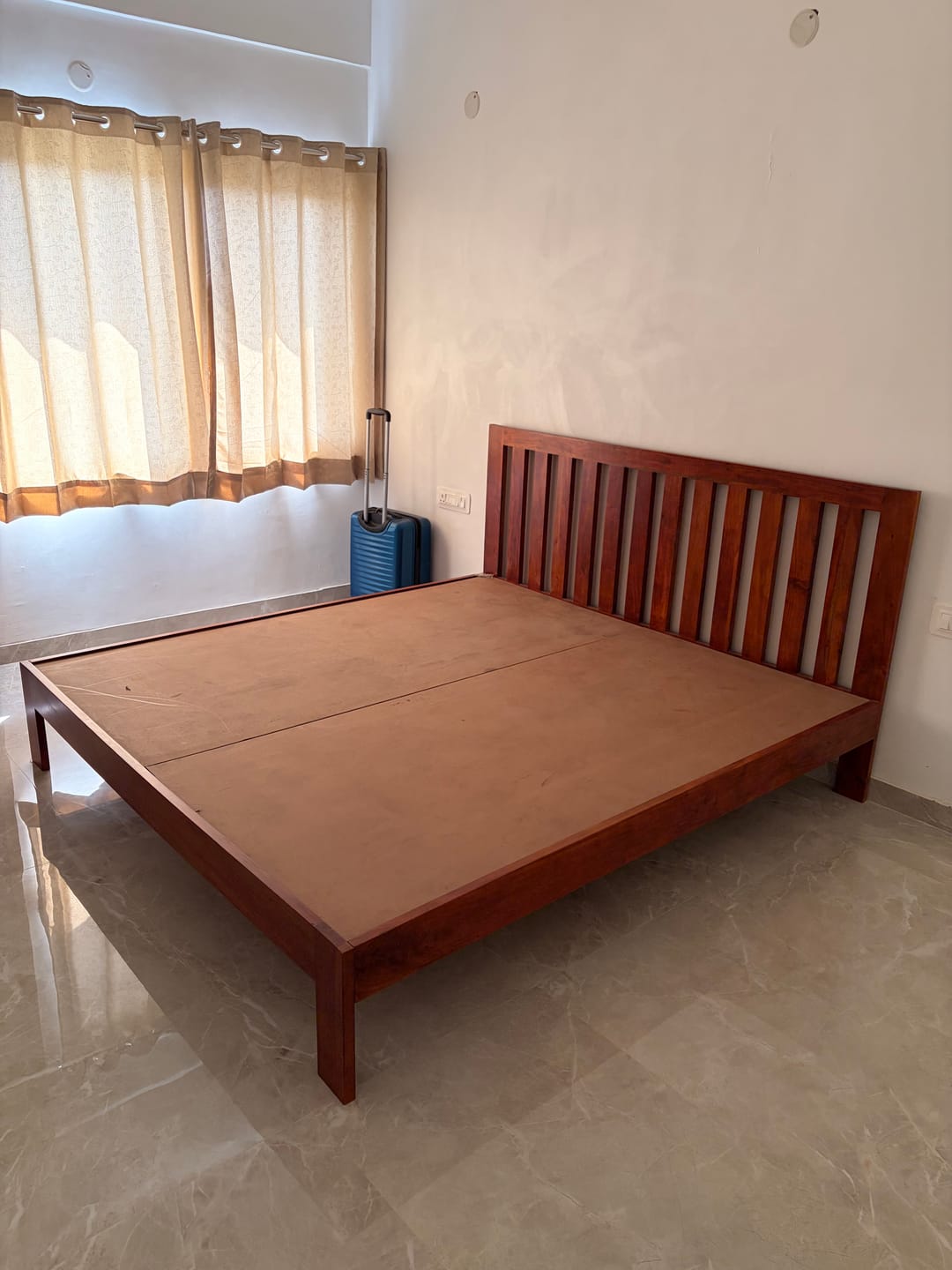 Customer photo review of Ahmad Sheesham Wood Bed In Honey Finish
