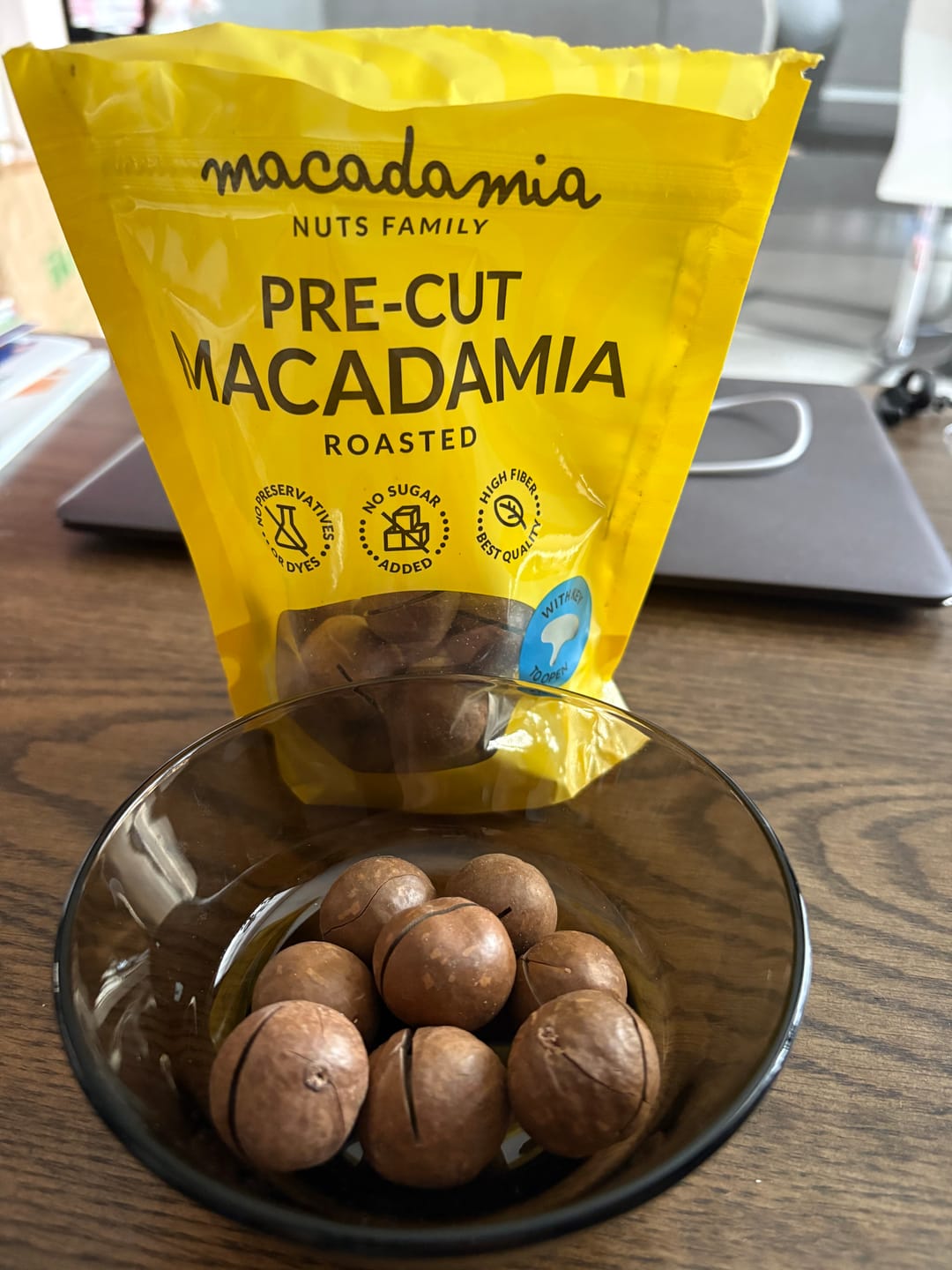 Customer photo review of Įpjauti skrudinti makadamijų riešutai