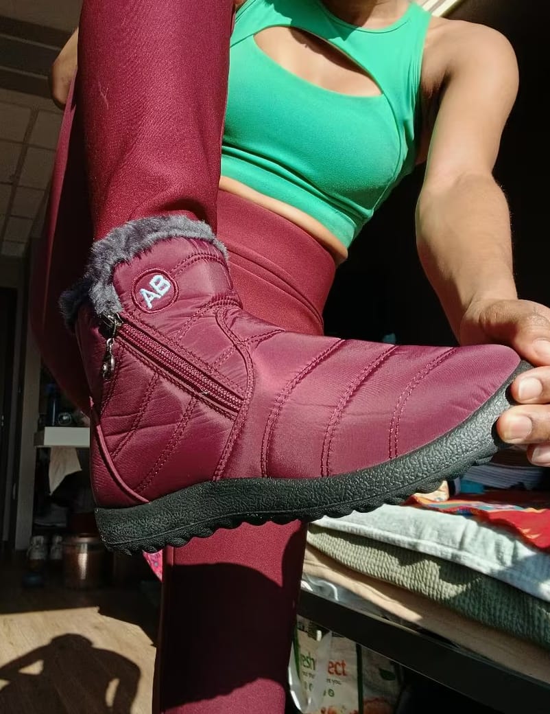 Customer photo review of CozyStep™ Women’s Winter Boots – Warm, Anti-Slip & Soft Comfort