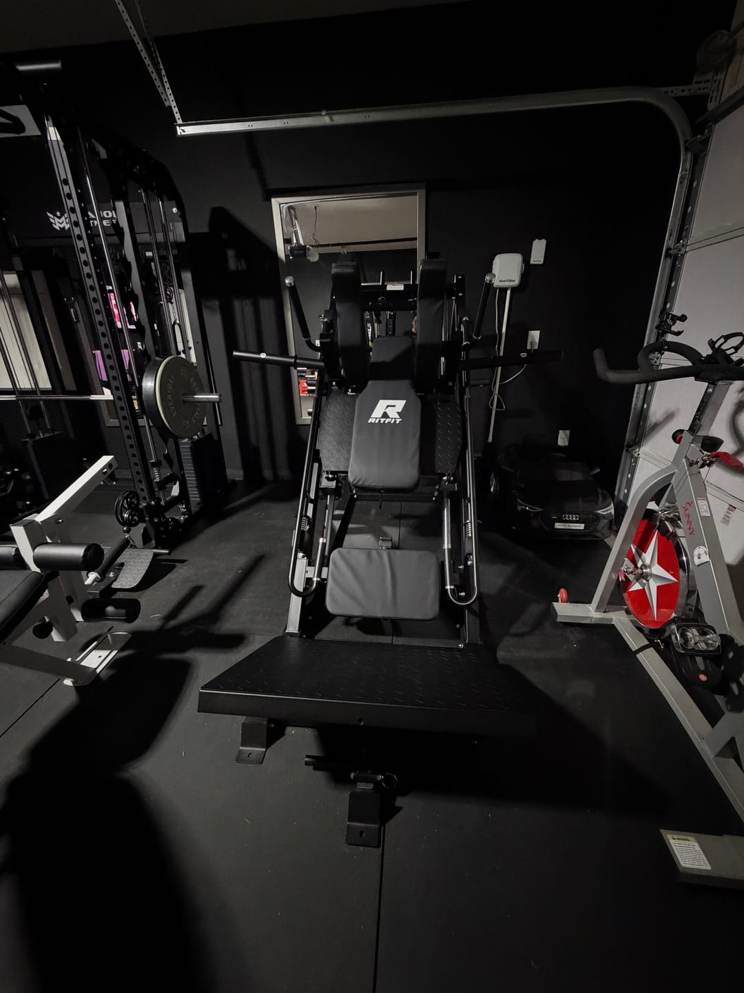 Customer photo review of RitFit GAZELLE PRO 3-In-1 Leg Press and Hack Squat Machine