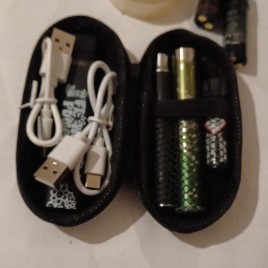 Customer photo review of Blueberry Cake PHC Vape