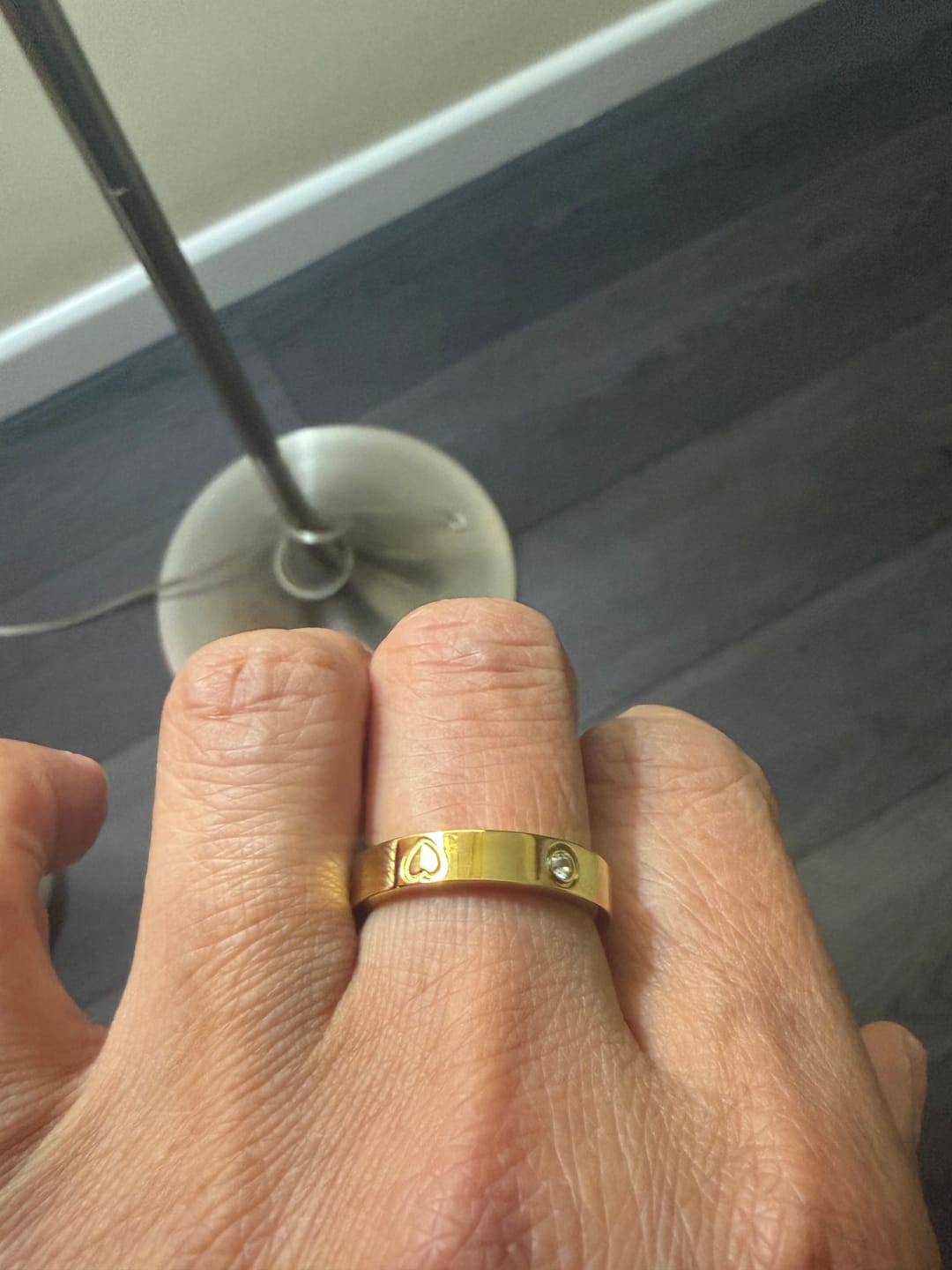 Customer photo review of Mari Heart Gold Ring