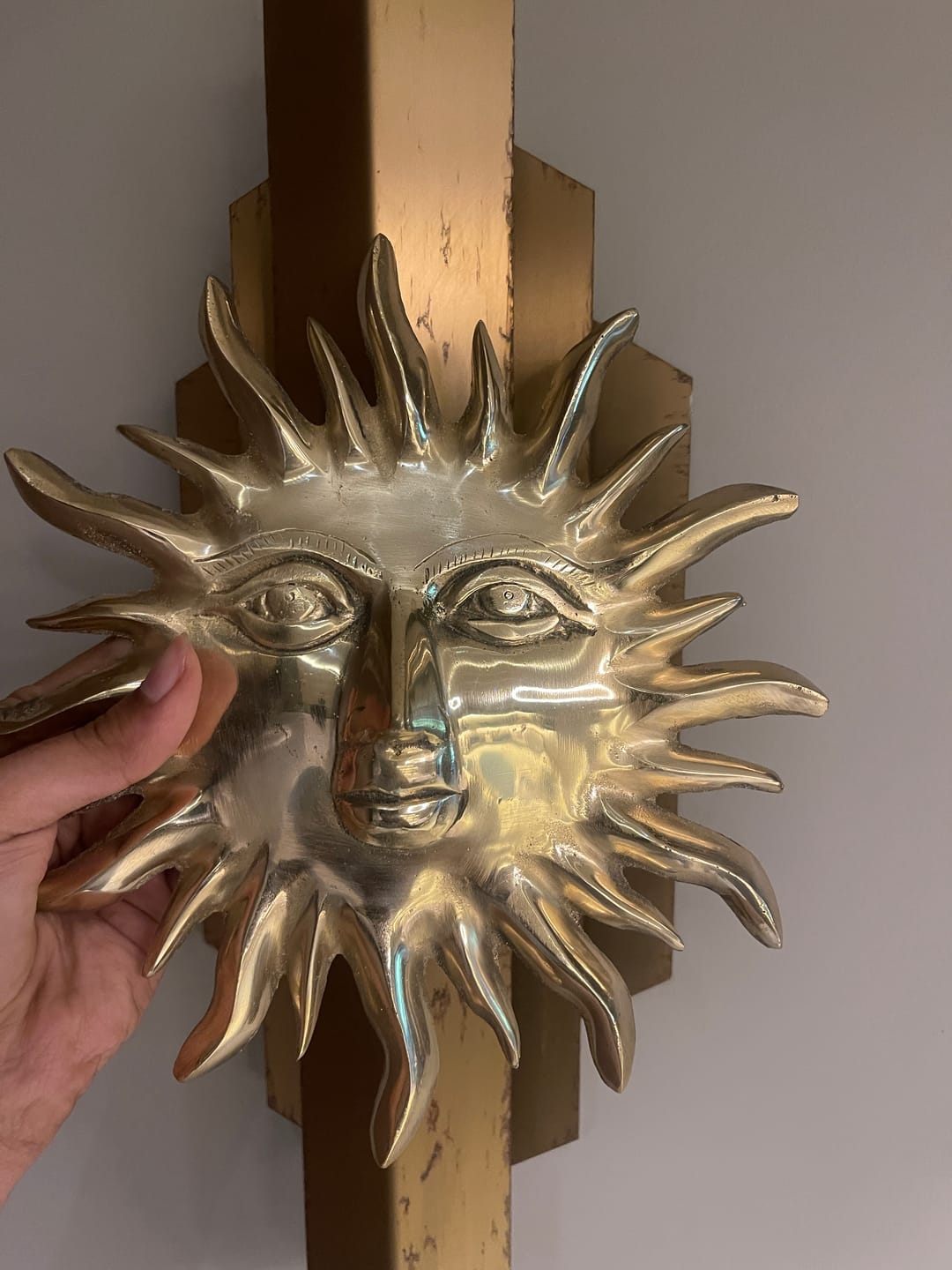 Customer photo review of Solid Brass Sun Face Wall Idol | Vastu Remedy for East Direction Prosperity & Fame | Main Door, Living Room & Office | 24 × 24 cm | 1 kg