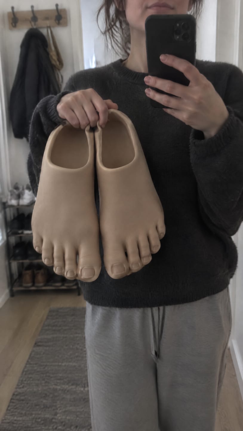 Customer photo review of GoofyFeet