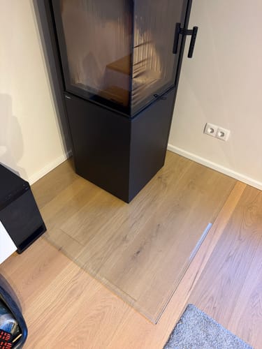 Customer photo review of Glasplatte Kamin, Funkenschutzplatte Glas für Kaminofen - Quadrat