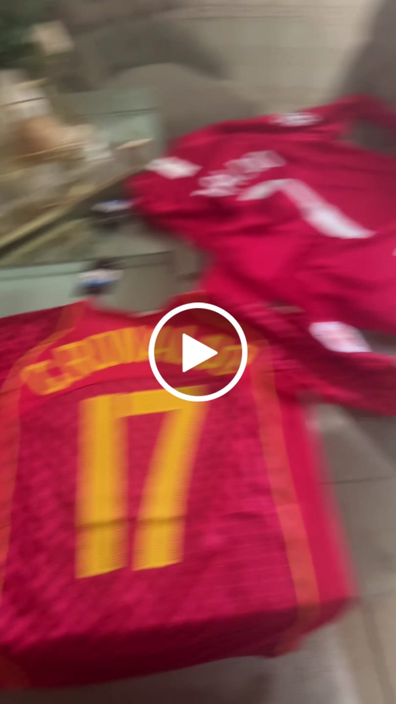 Customer video review of REAL MADRID 17/18 TERCERA