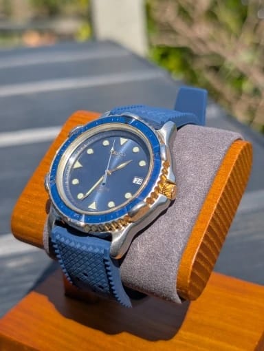 Customer photo review of Garmin 18/20/22mm Quick Release Tropic-Style Silicone Band