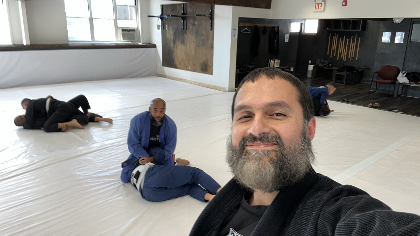 Customer photo review of Summo Basic Black Brazilian Jiu Jitsu GI (BJJ GI)