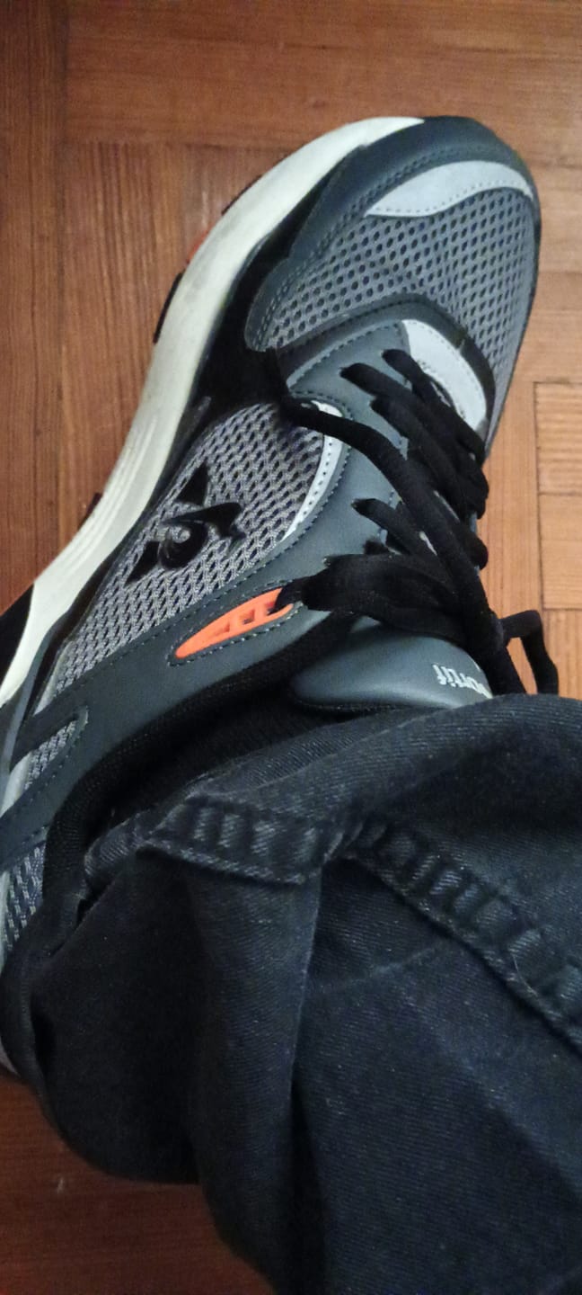 Customer photo review of Zapatillas Le Coq Sportif R1100 Gris Oscuro Naranja