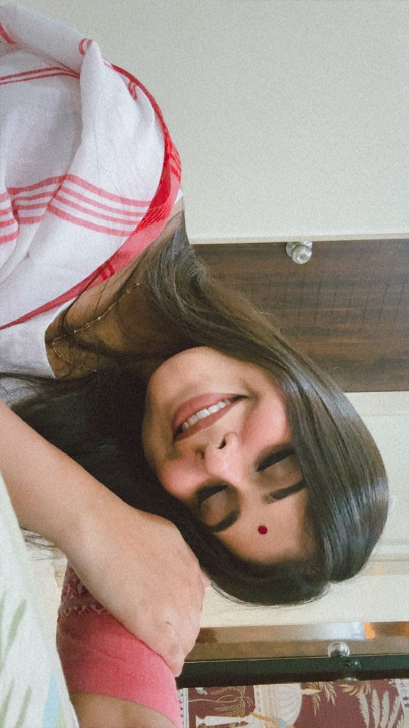 Customer photo review of White Red Cotton Saree