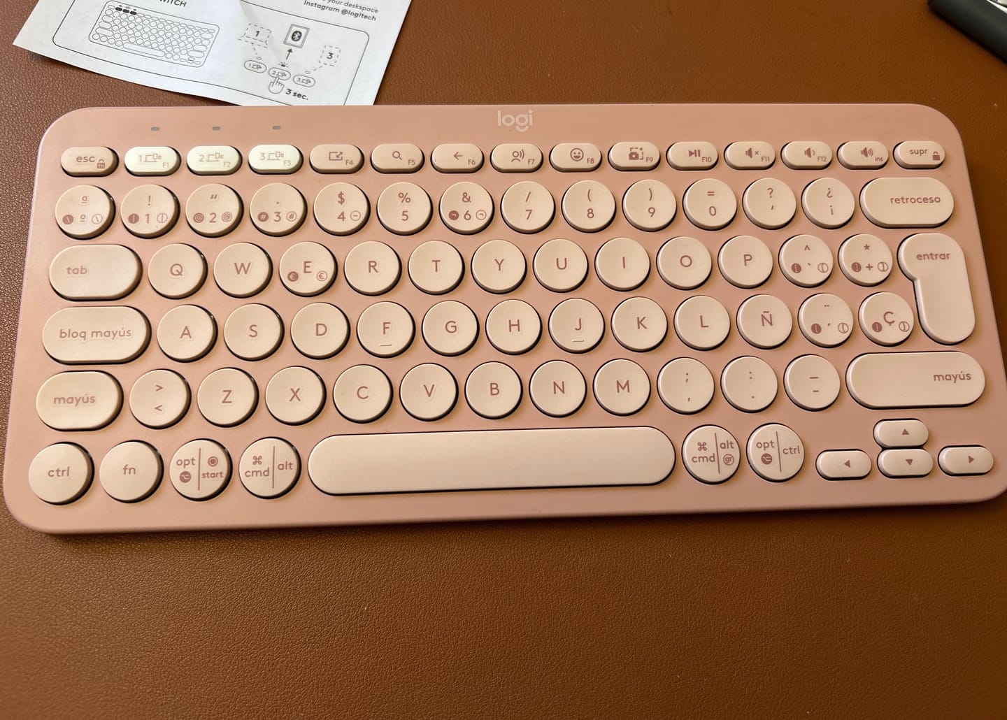 Customer photo review of Logitech Pebble Keys 2 K380s Rose