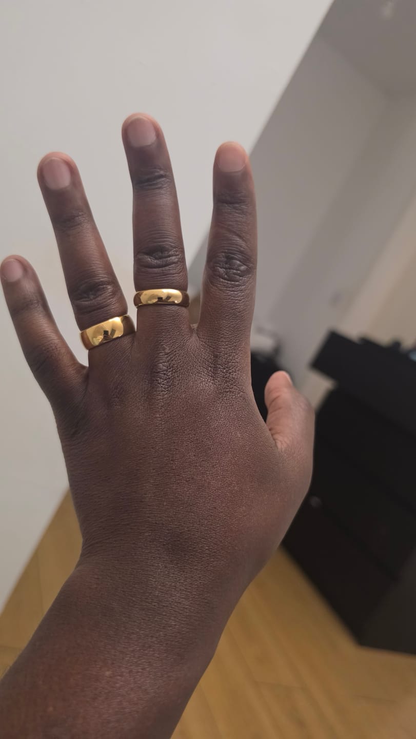 Customer photo review of Gold 8mm Wonder Ring