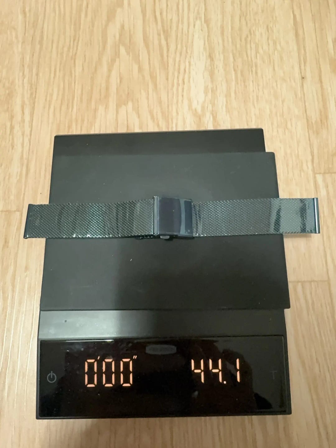 Customer photo review of Garmin 14/18/20/22/24mm Quick Release Thin Milanese Mesh Band