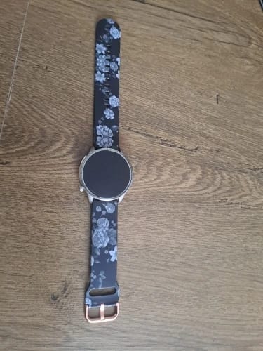 Customer photo review of Garmin 18/20/22mm Quick Release Printed Silicone Band