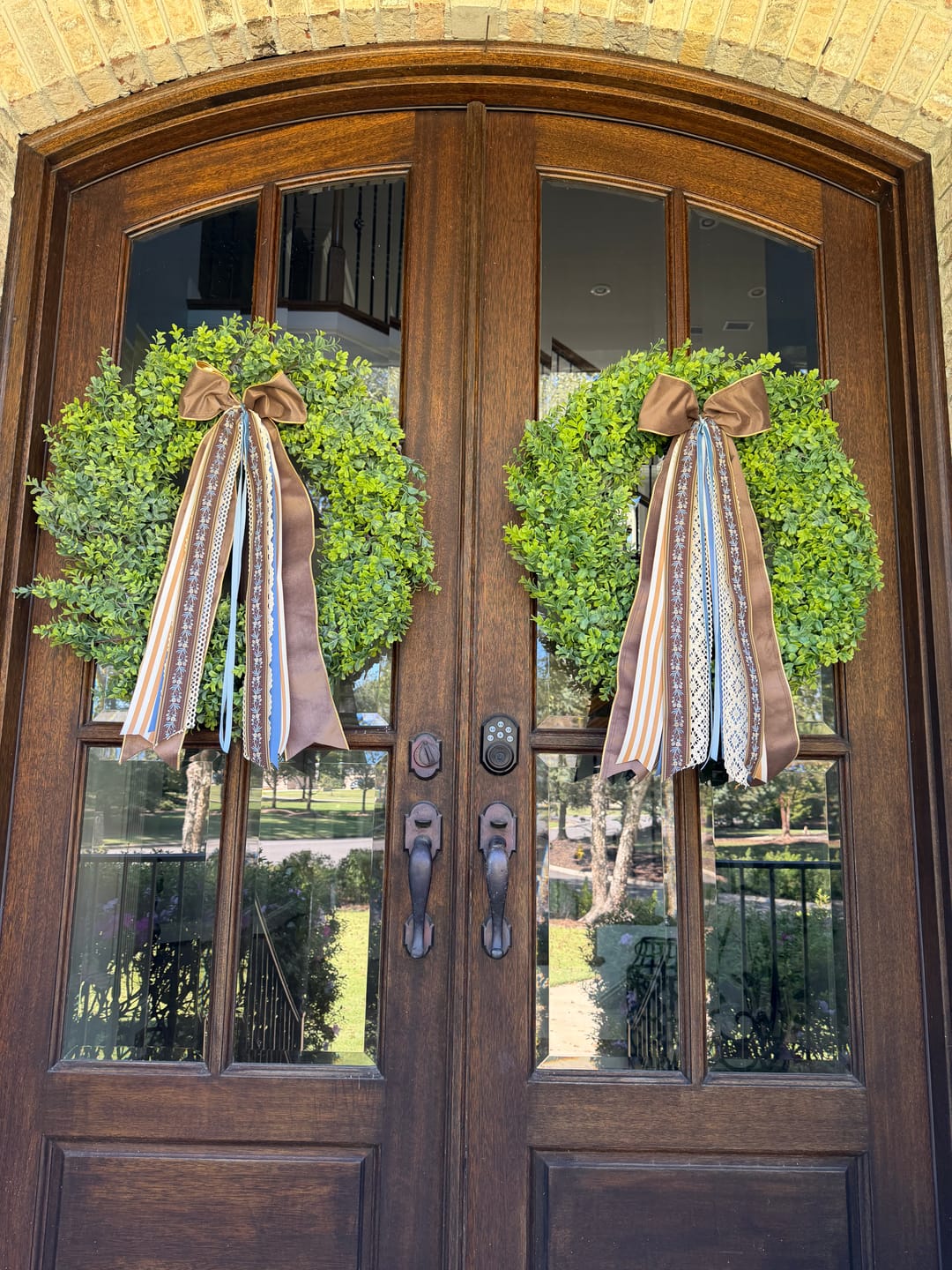 Customer photo review of Autumn Manor Wreath Ribbon