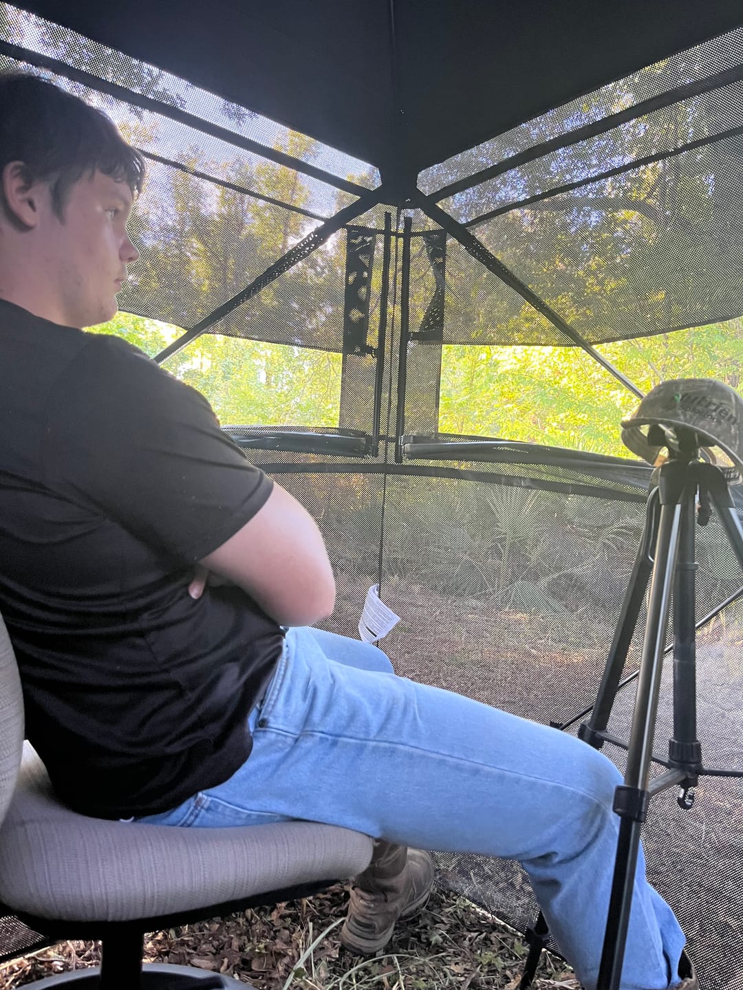 Customer photo review of Vis Series 270 Degree See Through Hunting Blind | Portable 2 3 4 Person Ground Blind | Camo Pop Up Deer Blind for Deer & Hunters