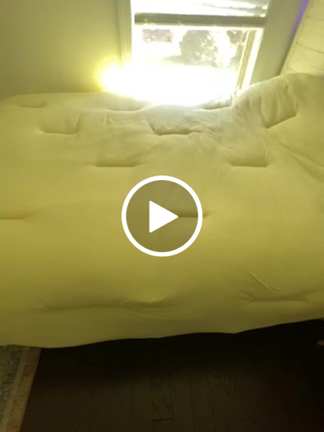 Customer video review of MarshMellow Comforter