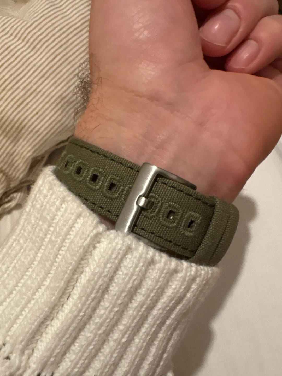 Customer photo review of Garmin 18/20/22mm Quick Release Stitched Canvas Nylon Band