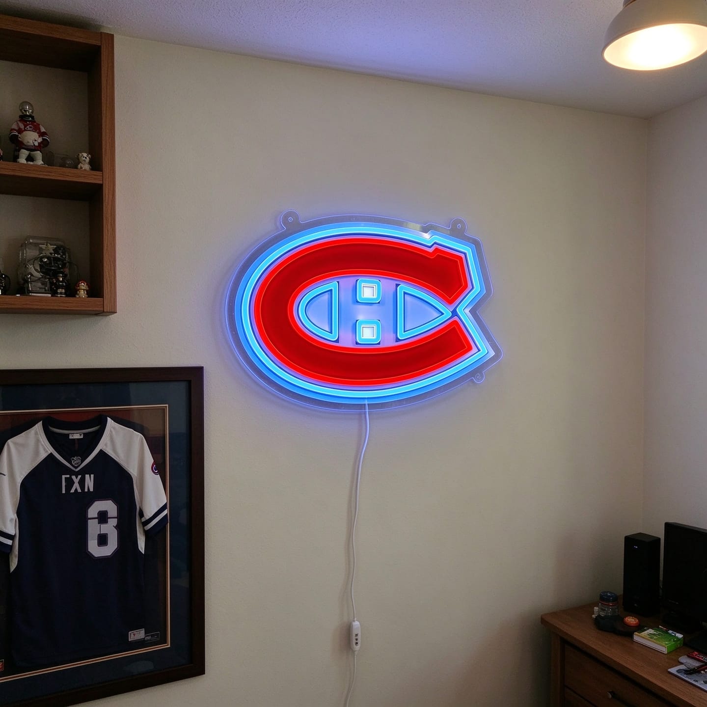 Customer photo review of Montreal Canadiens LED Neon Sign
