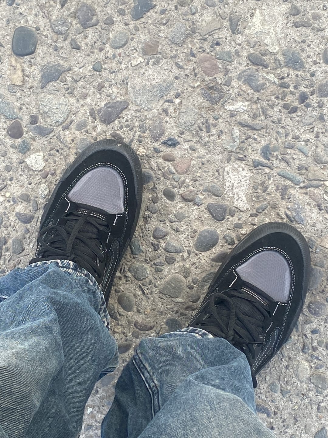 Customer photo review of Zapatillas Vans Skate Wayvee 2  Black/Black/Grey VN000D5D174