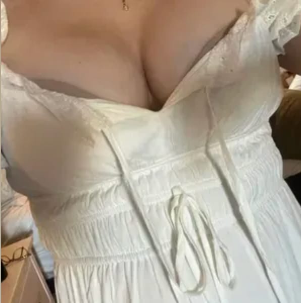 Customer photo review of Strapless Front Closure Bra