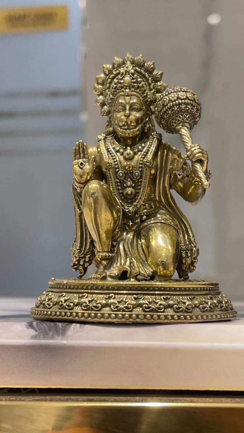 Customer photo review of Hanuman Ji Brass Idol | Vastu Remedy for Strength, Protection & Devotion | 3–4 Inch | 140–210 g