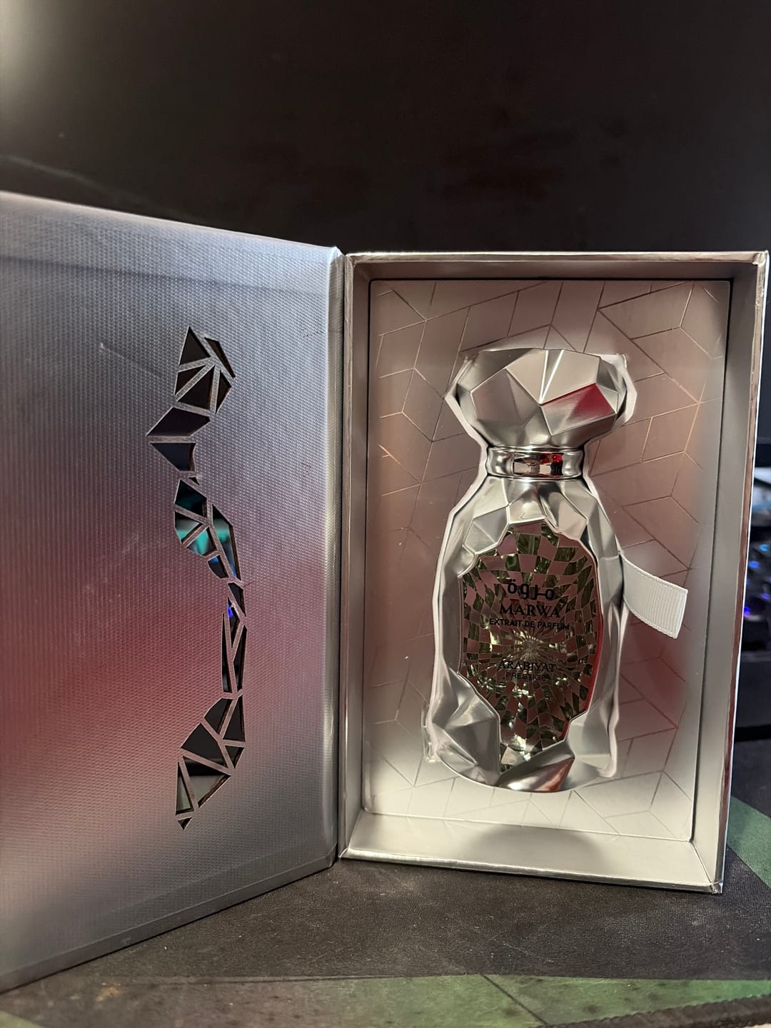 Customer photo review of PERFUME MARWA EXTRAIT ARABIYAT PRESTIGE - 60ML