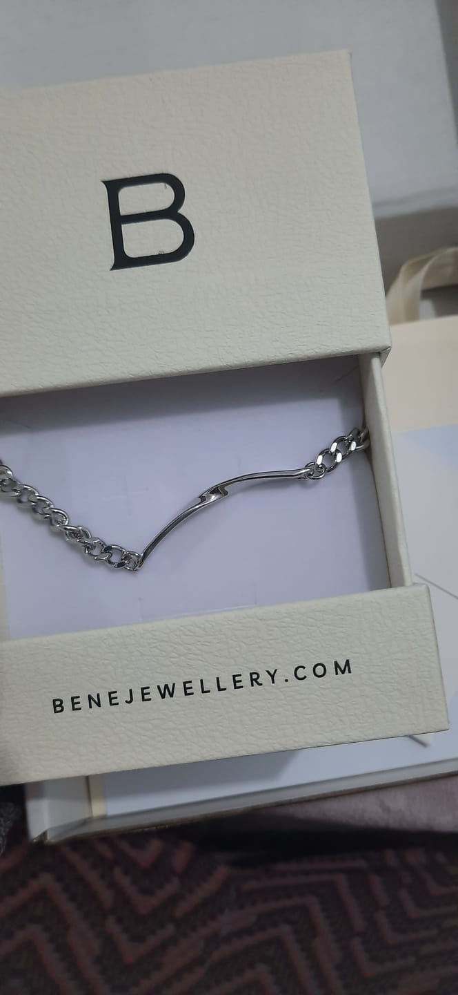 Customer photo review of Noah Link Bracelet