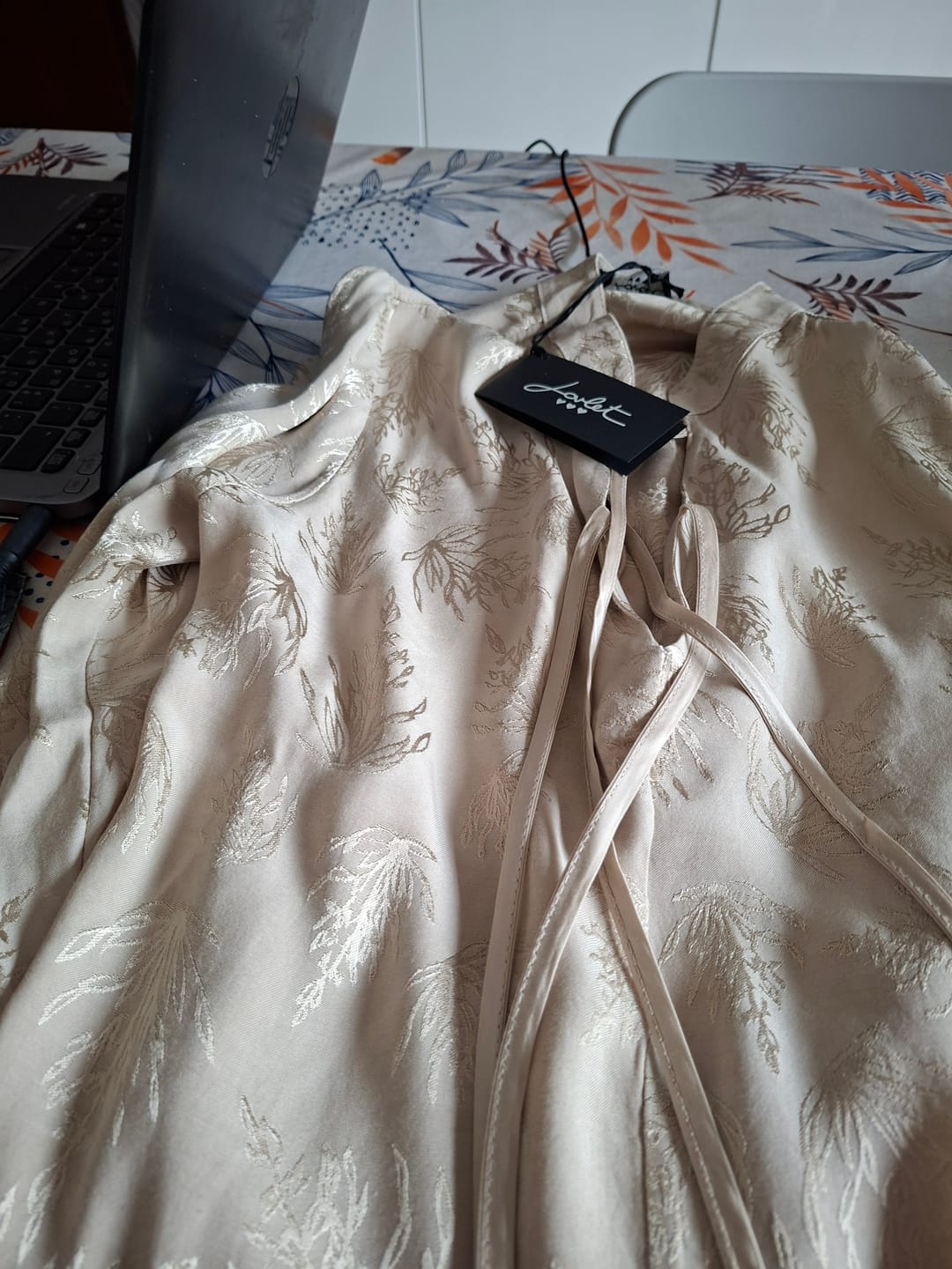 Customer photo review of BLUSA ANSEL LANA