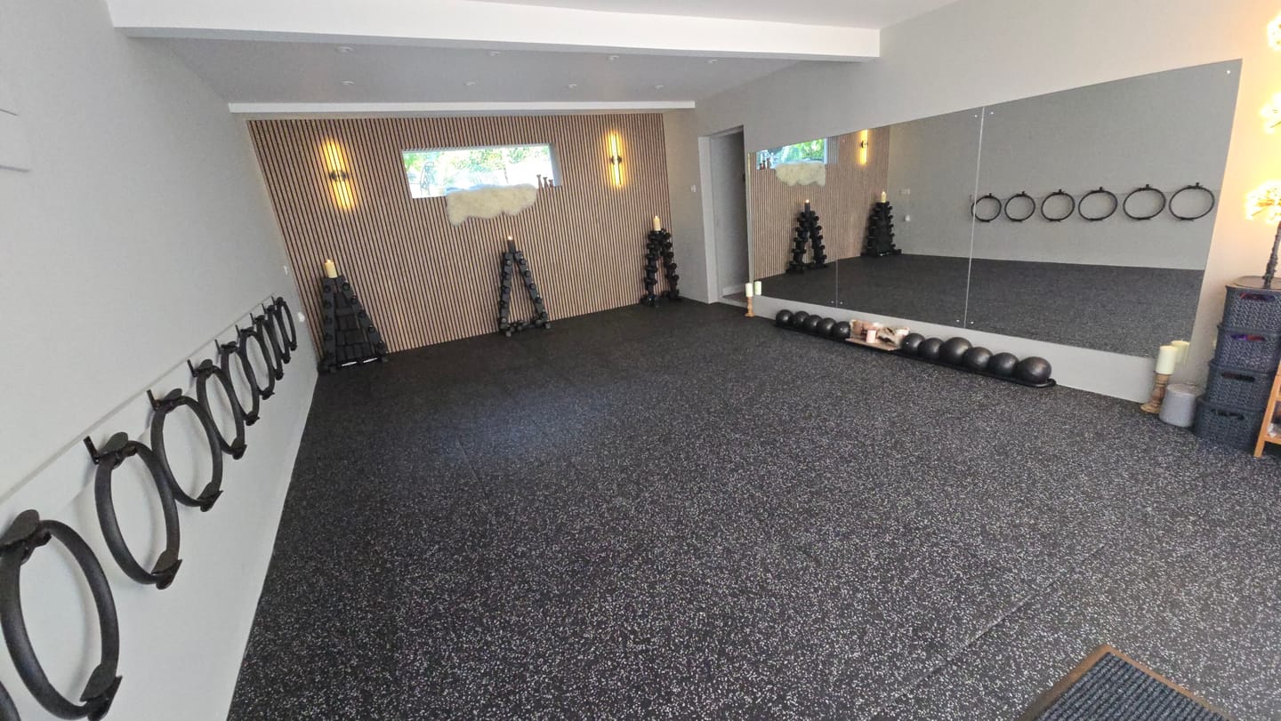 Customer photo review of KEFL 6 Pair Vertical Dumbbell Rack