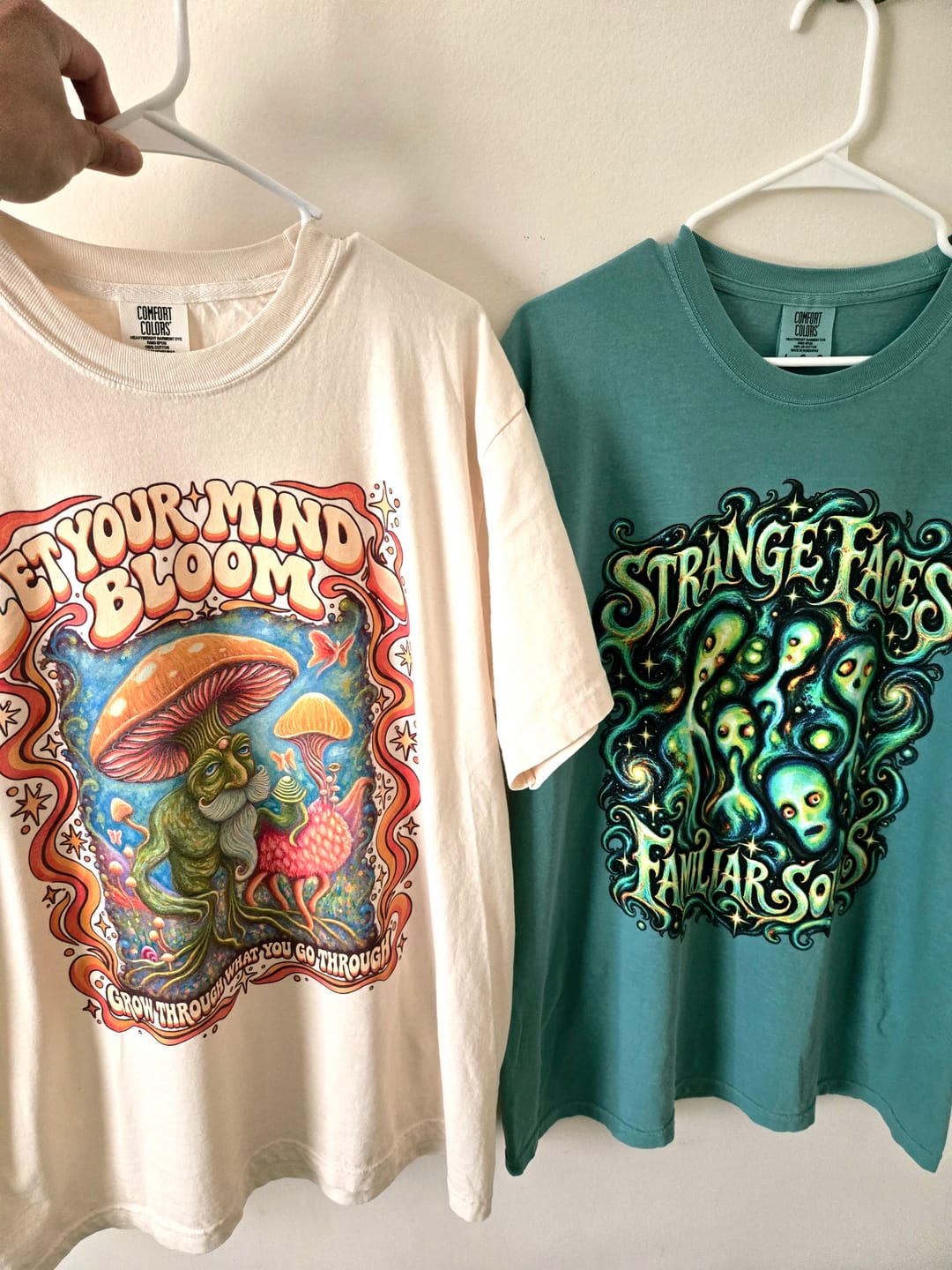Customer photo review of Let your mind bloom | Psychedelic vibe | UNISEX T-Shirt