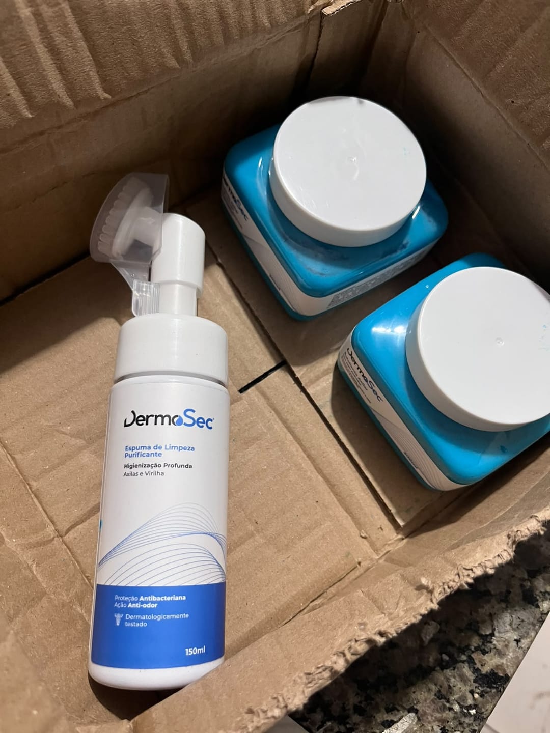 Customer photo review of Esfoliante Axilar - Remove células mortas e Uniformiza o tom da pele