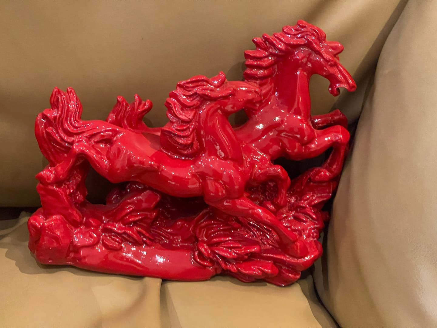Customer photo review of Dynamic 2 Red Running Horses Resin Sculpture Vastu Remedy for Speed, Success and Career Momentum | for Office Desk, Business Spaces and Home Decor | 21 x 16 cm | 385 g