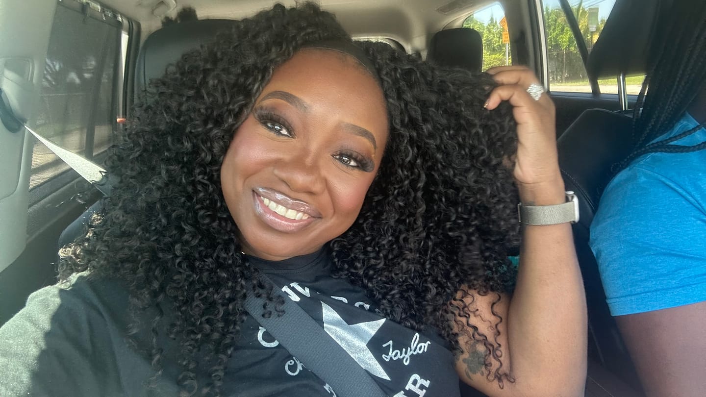 Customer photo review of Ywigs Burmese Water Curly Human Crochet Hair