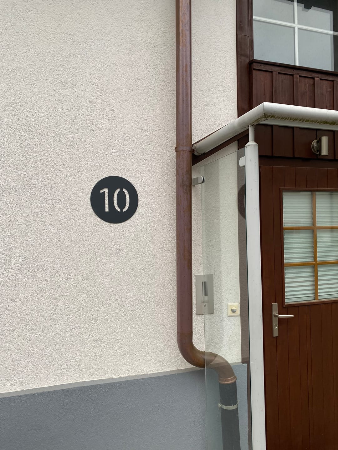 Customer photo review of Hausnummer im Kreis