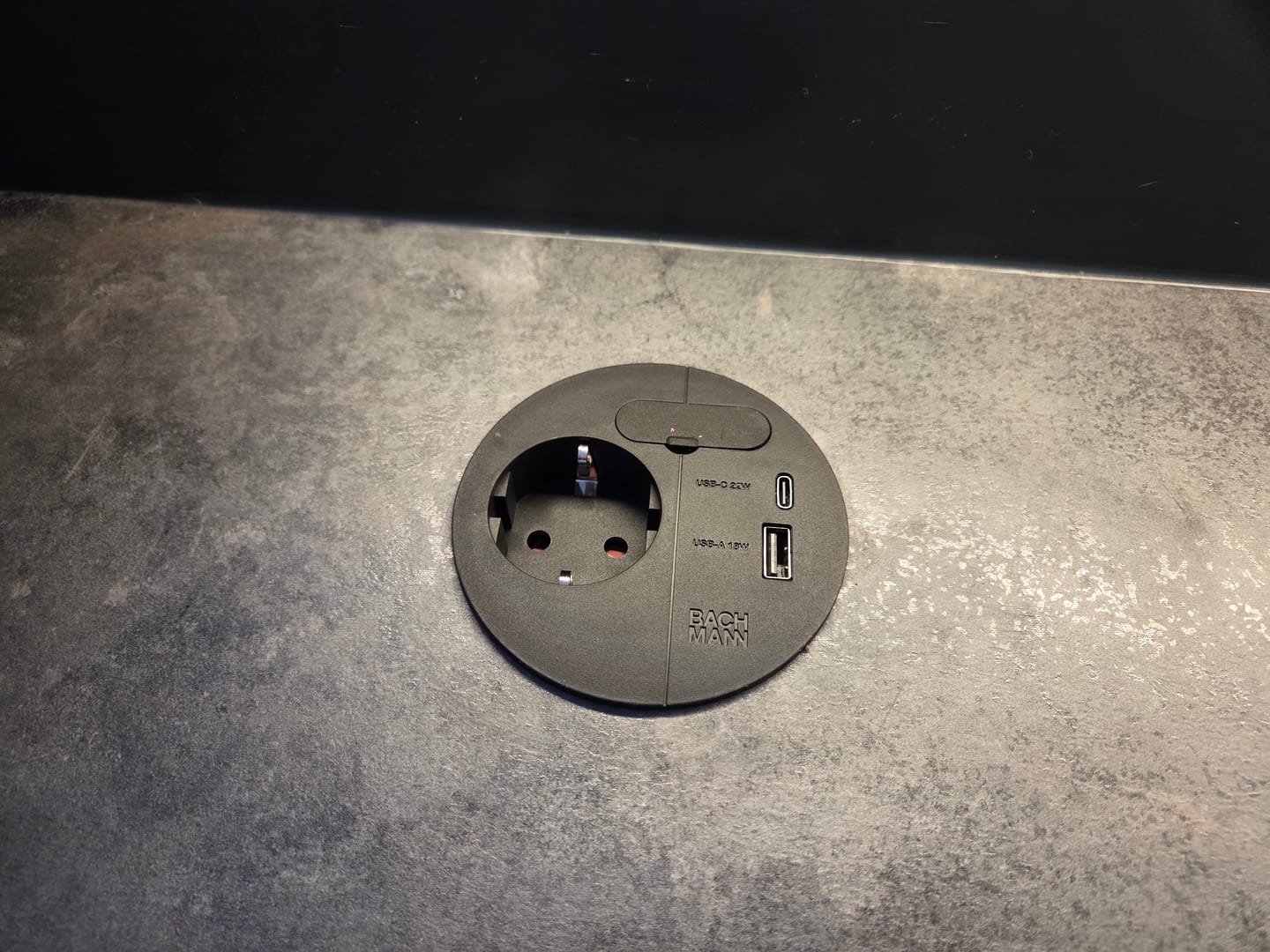 Customer photo review of Bachmann LOOP in Charge