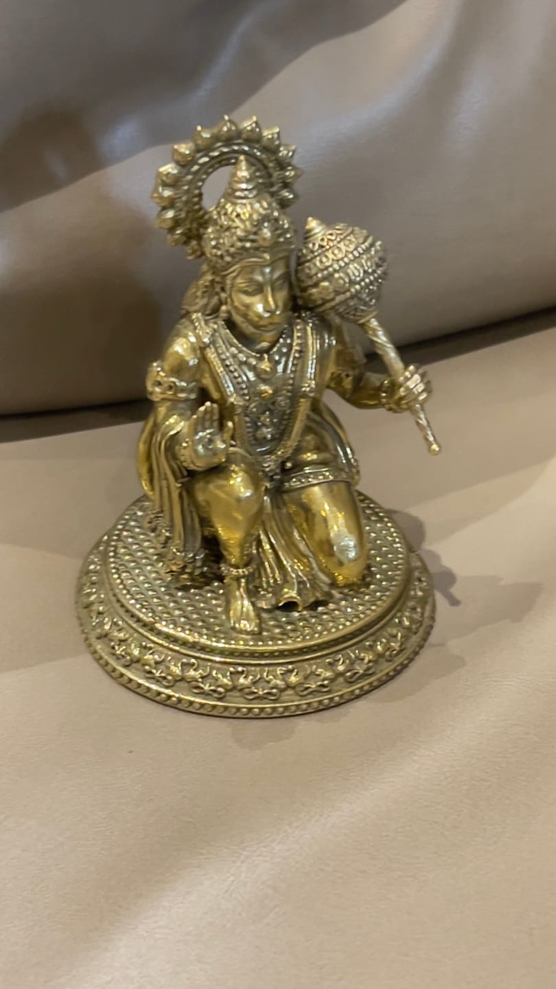 Customer photo review of Hanuman Ji Brass Idol | Vastu Remedy for Strength, Protection & Devotion | 3–4 Inch | 140–210 g