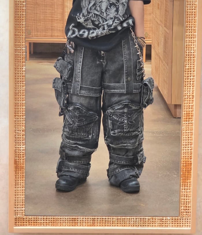 Customer photo review of "ACADEMY" Cargo Pants Black