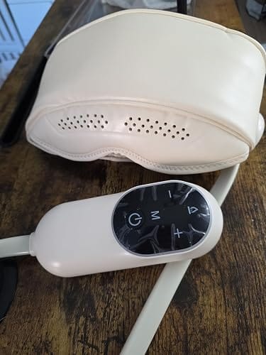 Customer photo review of Rovnor Head & Eye Compression Massager
