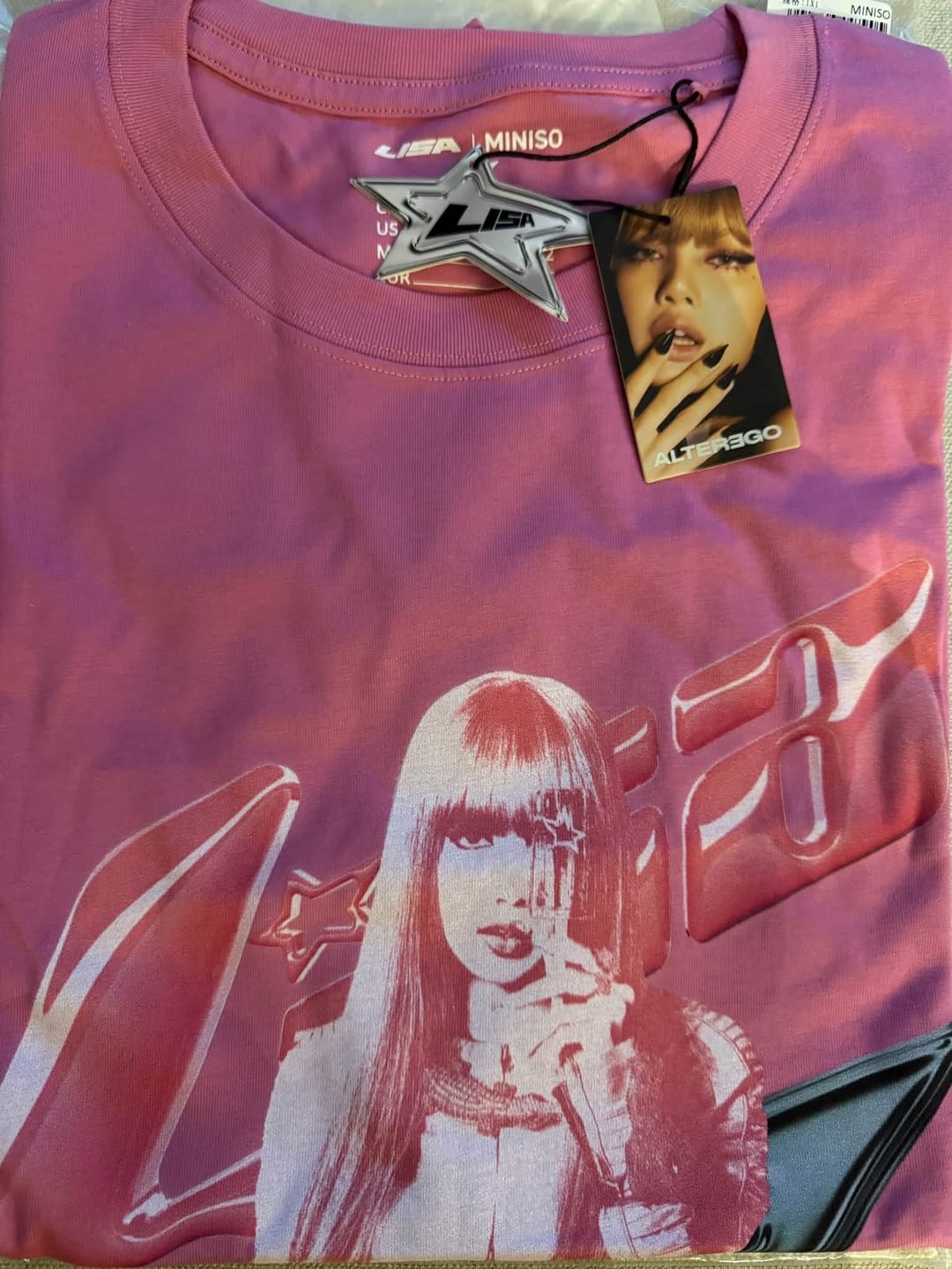 Customer photo review of 【Pre-Order】LISA × MINISO - T-Shirt