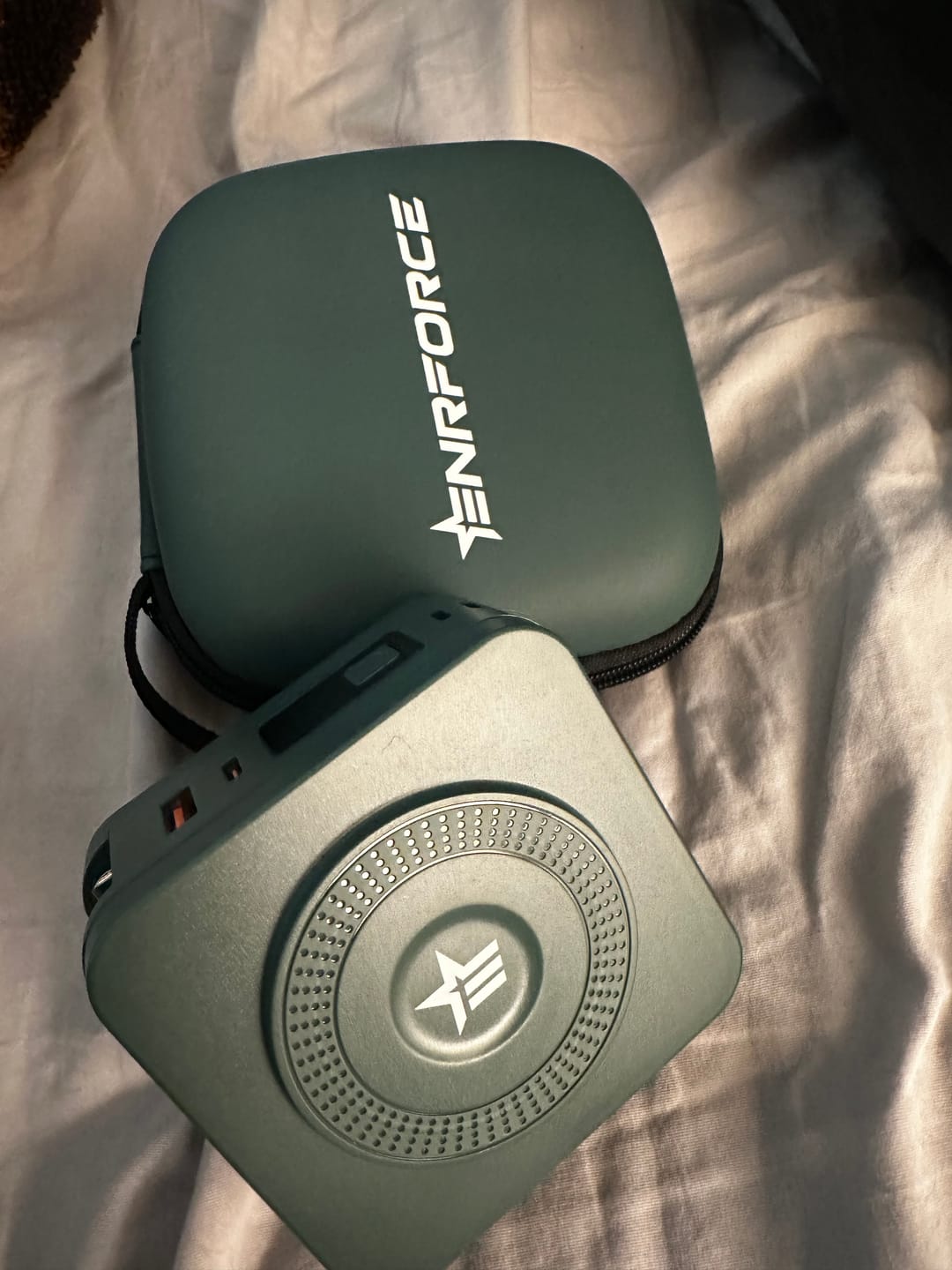Customer photo review of 5 in 1 Wireless Power Bank Fast Charger 2.0