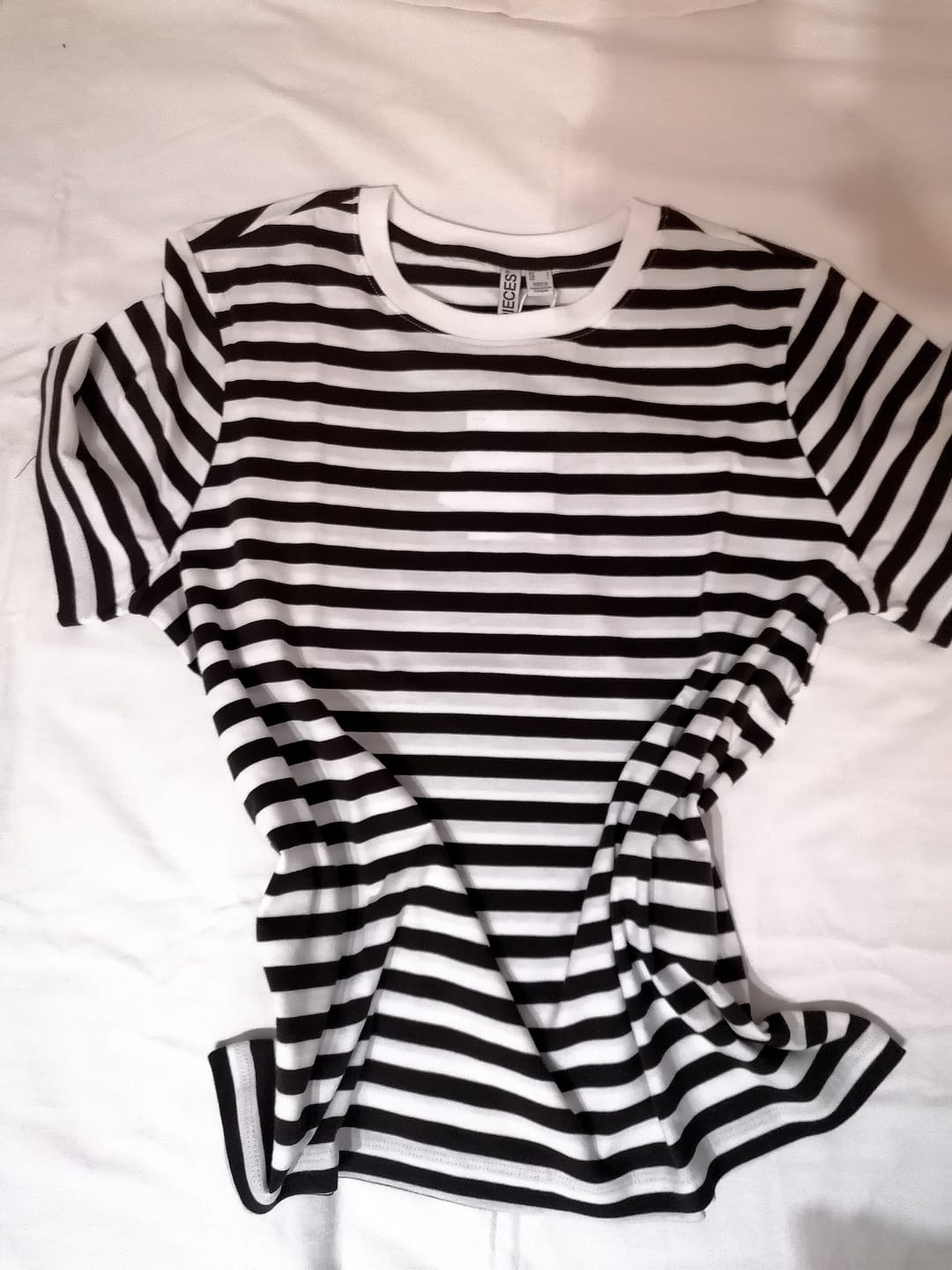 Customer photo review of T-SHIRT RIA MARRONE/BIANCO