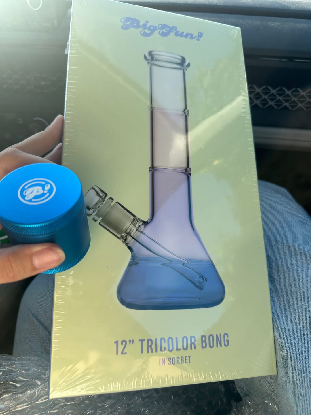 Customer photo review of Small 4pc Grinder