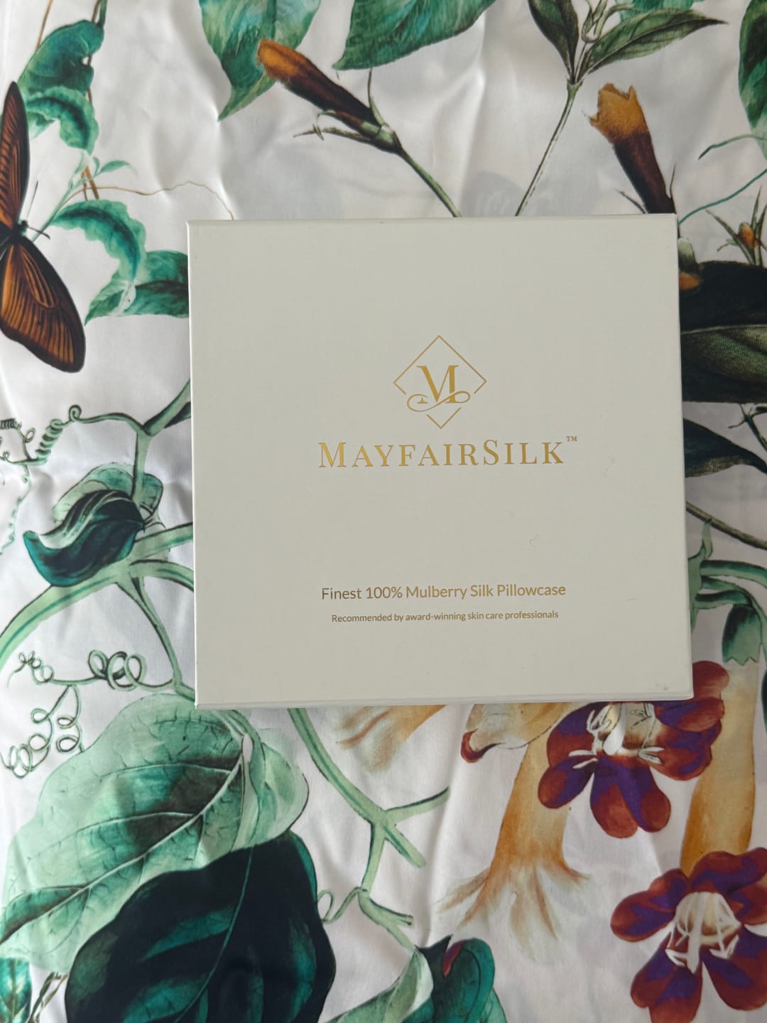 Customer photo review of Emerald Garden Pure Silk Pillowcase