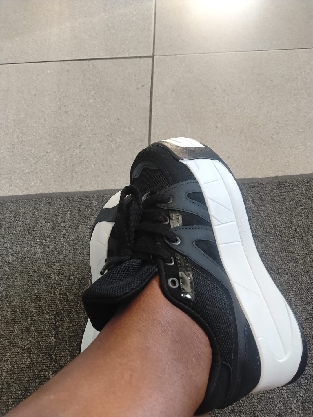 Customer photo review of DIORELLA Black