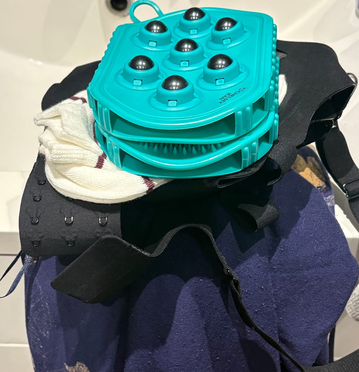 Customer photo review of Dual-Action Lymphatic Gloves