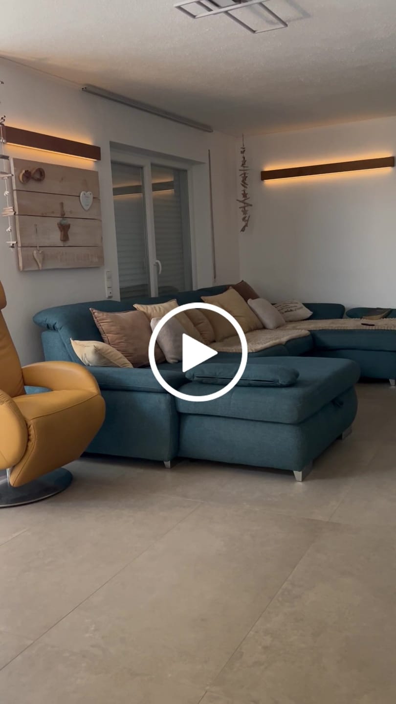 Customer video review of Holz-Wandleuchte – Handgefertigte LED Wandlampe mit indirektem Up- & Downlight