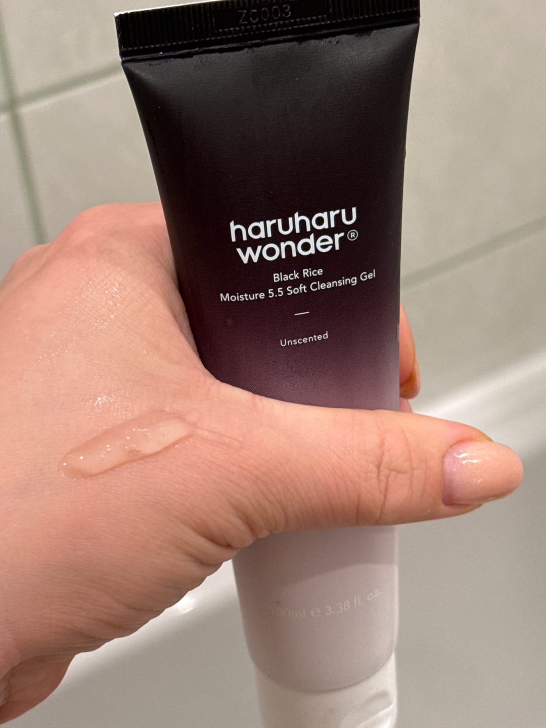 Customer photo review of Maigs gels sejas mazgāšanai ar melno rīsu ekstraktu Haruharu WONDER Black Rice Moisture 5.5 Soft Cleansing Gel