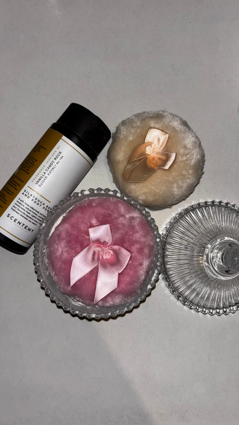 Customer photo review of Scentemy No.194 Inspired By Vanilla Candy Rock Sugar Kayali Body and Foot Powder For Her